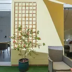 Gorgeous With A Large Private Terrace Apart Otel Valensiya