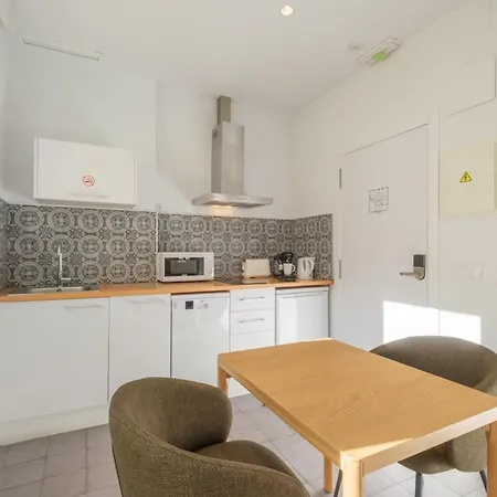 Gorgeous With A Large Private Terrace 4* Valensiya