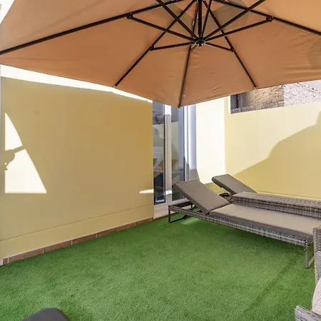 Gorgeous With A Large Private Terrace Valencia
